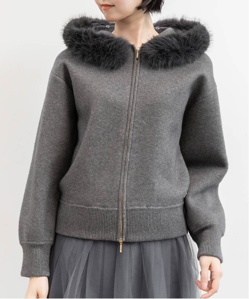 RANDA（ランダ）の「2WAY フェイクファーニットパーカー（パーカー・レディース・クリーム/ベージュ/グレー・FT/FREE）」の6枚目の写真