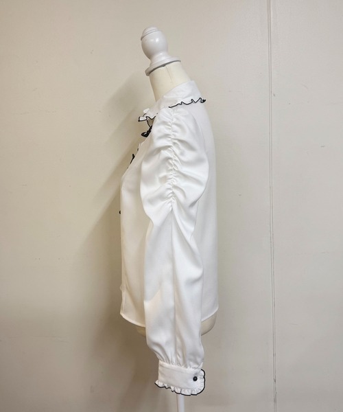 MA*RS(アメーバーマーズ)の「デコルテ開きメローフリル襟ブラウス(シャツ/ブラウス・レディース・ピンク/ホワイト/ブラック・FREE)」の8枚目の写真