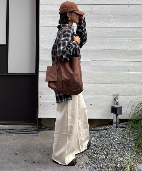 CIAOPANIC TYPY（チャオパニックティピー）の「【ZOZO限定】【マルチサイズ】切替パターンワイドデニム（デニムパンツ・レディース・ブラック/インディゴブルー/キナリ・マルチサイズ）」の5枚目の写真