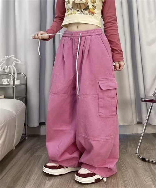 Dream garden(ドリームガーデン)の「レディース メンズライクルーズカーゴパンツ(カーゴパンツ・レディース・ピンク/ボルドー/ブルー/ブラック/カーキ・M/S/XL/L)」の4枚目の写真