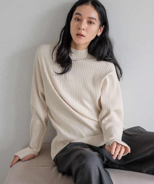 LOWRYS FARM（ローリーズファーム）の「ワイドリブプルオーバーＬＳ　600405（ニット/セーター・レディース・アイボリー/ブラック/ブラウン/パープル・FREE）」の16枚目の写真