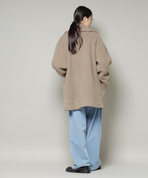 NANO universe(ナノユニバース)の「ボアワイドダブルボタンコート(チェスターコート・レディース・ライトベージュ/チャコール/モカ・FREE)」の12枚目の写真