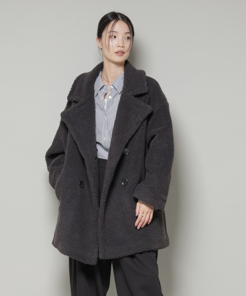 NANO universe(ナノユニバース)の「ボアワイドダブルボタンコート(チェスターコート・レディース・ライトベージュ/チャコール/モカ・FREE)」の16枚目の写真