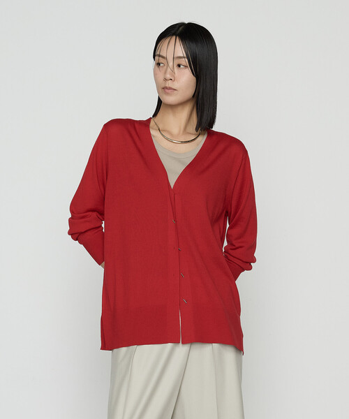 COMME CA(コムサ)の「ウール梳毛 Vネックカーディガン(カーディガン/ボレロ・レディース・サックスブルー/チャコール/トップグレー/レッド・9号/11号)」の16枚目の写真