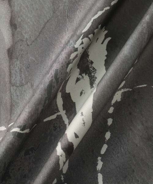 SALON adam et rope'（サロン アダム エ ロペ）の「スケッチプリントシルクスカーフ（バンダナ/スカーフ・レディース・ピンク/ダークブラウン・FREE）」の10枚目の写真