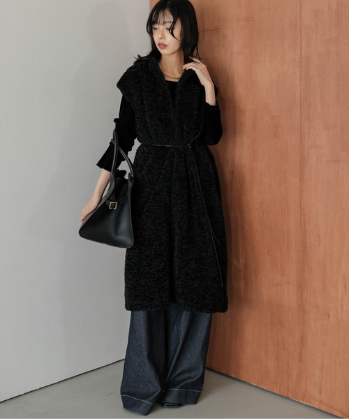 【新品未使用】インゲボルグ 黒 コサージュ付きシャギーニットベスト/2023年秋 ニット ドッキング シャギーニット[品番：SGBW0001884]｜SUGAR BISKET