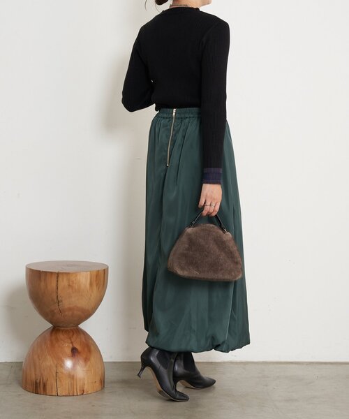 Jena espace merveilleux(ジェナ エスパスメルヴェイユ)の「袖シアーサンドリブニット(ニット/セーター・レディース・ブラック/グレー/グリーン・FREE)」の16枚目の写真