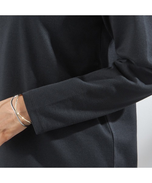 SUIT SELECT（スーツセレクト）の「オフタートルカットソー（Tシャツ/カットソー・レディース・ホワイト/ブラック・LARGE/MEDIUM）」の18枚目の写真