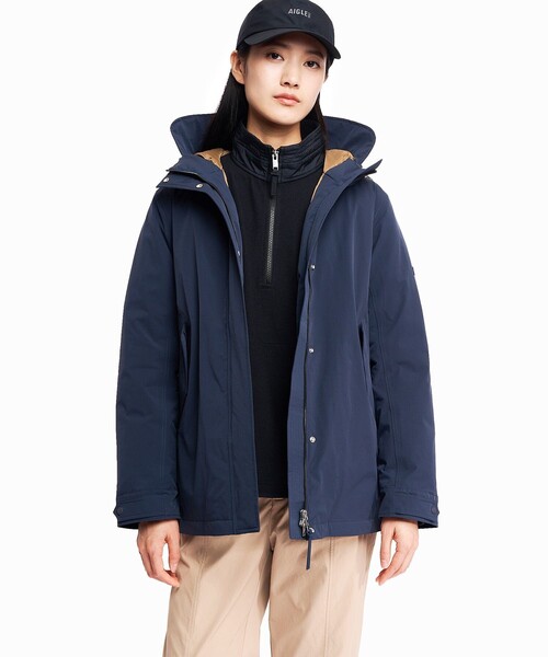 AIGLE(エーグル)の「MTD 防風 透湿 防水 プレミアムグースダウンジャケット(ダウンジャケット/コート・レディース・ダークネイビー/ベージュ・38/40/36)」の21枚目の写真