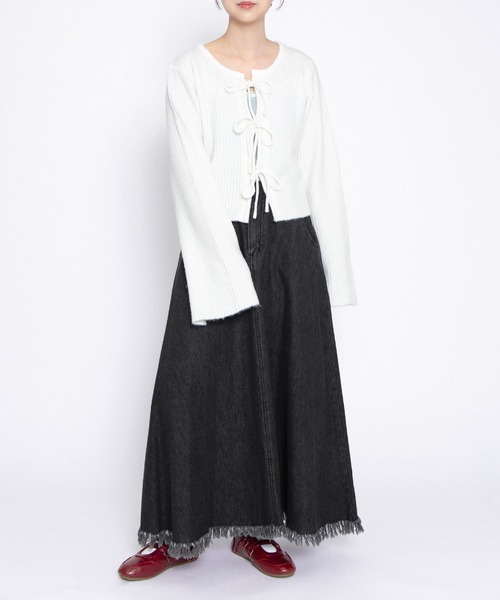 PUNYUS（プニュズ）の「フロントリボンカーディガン（カーディガン/ボレロ・レディース・サックスブルー/ブラック/ホワイト/ブラウン・1/2/3/4）」の10枚目の写真