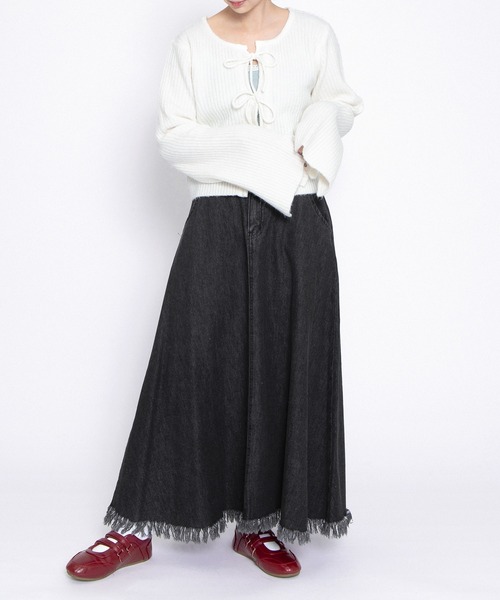 PUNYUS（プニュズ）の「フロントリボンカーディガン（カーディガン/ボレロ・レディース・サックスブルー/ブラック/ホワイト/ブラウン・1/2/3/4）」の12枚目の写真