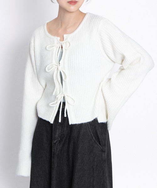 PUNYUS（プニュズ）の「フロントリボンカーディガン（カーディガン/ボレロ・レディース・サックスブルー/ブラック/ホワイト/ブラウン・1/2/3/4）」の15枚目の写真