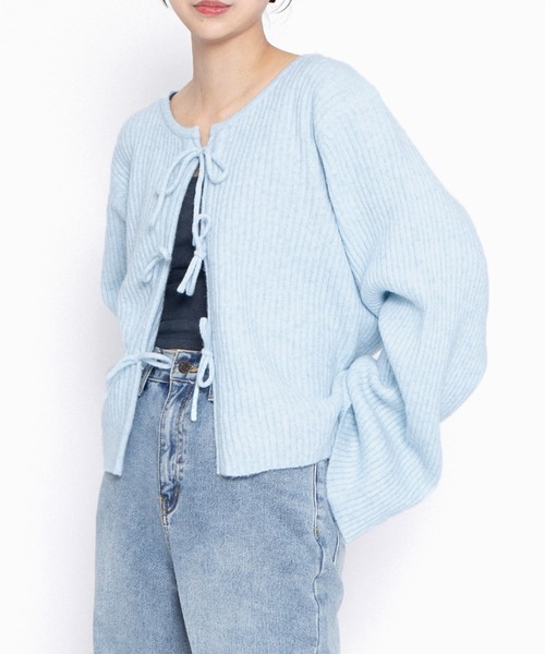PUNYUS（プニュズ）の「フロントリボンカーディガン（カーディガン/ボレロ・レディース・サックスブルー/ブラック/ホワイト/ブラウン・1/2/3/4）」の18枚目の写真
