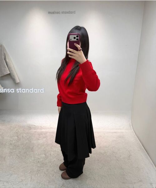 MUSINSA STANDARD WOMAN（ムシンサスタンダードウーマン）の「ウィメンズアンゴラブレンドクルーネックニット[レッド]（ニット/セーター・レディース・その他・SMALL/MEDIUM/LARGE/X-SMALL）」の5枚目の写真