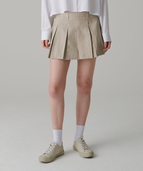 MUSINSA STANDARD WOMAN（ムシンサスタンダードウーマン）の「ウィメンズコットンプリーツミニスカート[ベージュ]（スカート・レディース・その他・SMALL/MEDIUM/LARGE/X-SMALL）」の2枚目の写真