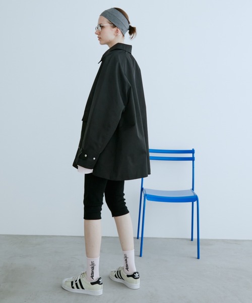 Auntie Rosa Holiday（アンティローザホリデー）の「ステンカラーミドルコート（ステンカラーコート・レディース・ベージュ/ブラック・FREE）」の22枚目の写真