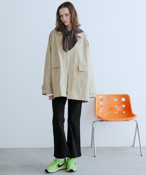 Auntie Rosa Holiday（アンティローザホリデー）の「ステンカラーミドルコート（ステンカラーコート・レディース・ベージュ/ブラック・FREE）」の12枚目の写真