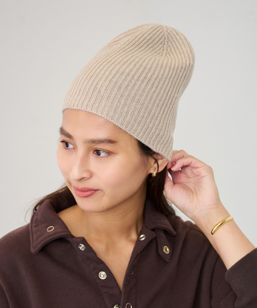 FRAMeWORK(フレームワーク)の「William Brunton 1x1リブビーニー(ニットキャップ/ビーニー・レディース・チャコールグレー/ベージュ・FREE)」の2枚目の写真