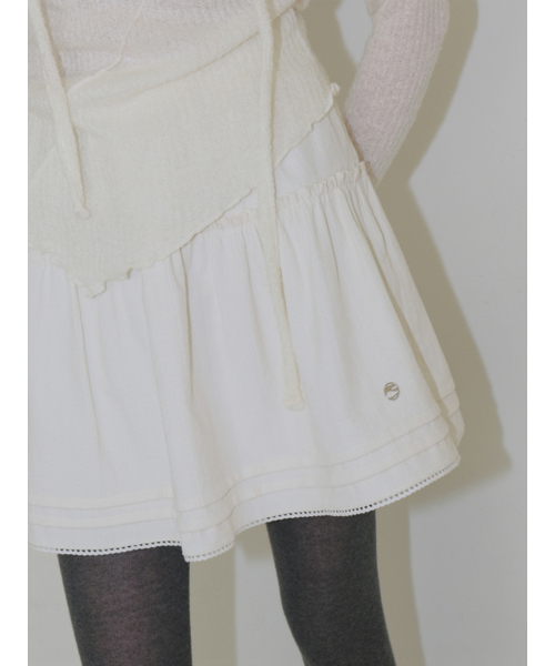 ETMON(エトモン)の「Frill Pintuck Mini Skirt, Cream(スカート・レディース・その他・SMALL/MEDIUM)」の5枚目の写真