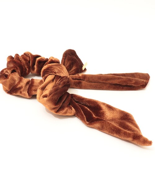 NOLLEY’S（ノーリーズ）の「【nolleys/ノーリーズ】ベロアリボンシュシュ（ヘアゴム・レディース・ブラウン/ブラック・FREE）」の10枚目の写真