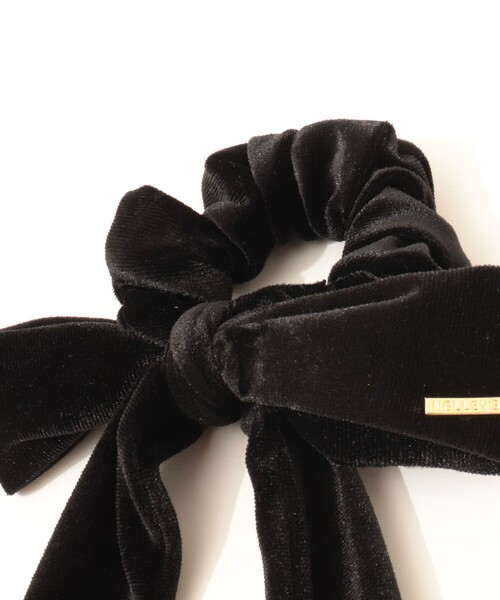 NOLLEY’S（ノーリーズ）の「【nolleys/ノーリーズ】ベロアリボンシュシュ（ヘアゴム・レディース・ブラウン/ブラック・FREE）」の11枚目の写真