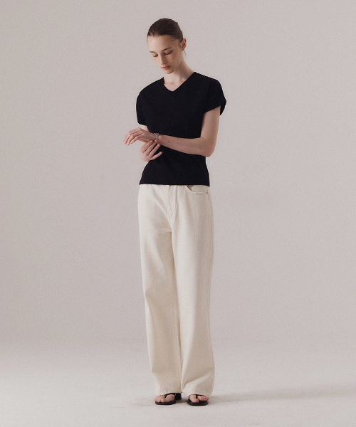 SILN(シルン)の「Natural texture straight denim (CREAM)(デニムパンツ・レディース・その他・SMALL/MEDIUM)」の2枚目の写真