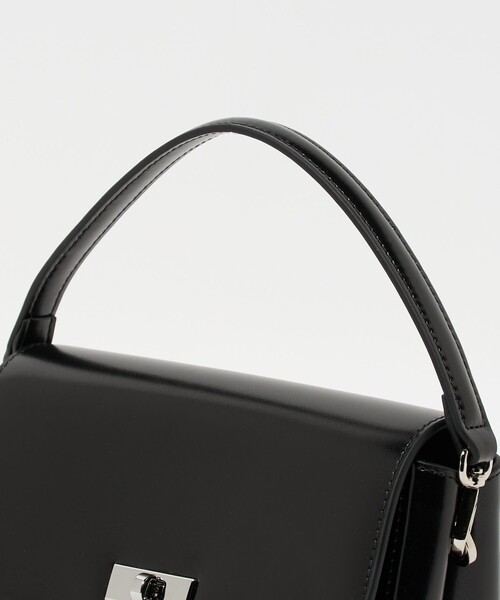 UNITED ARROWS（ユナイテッドアローズ）の「フラップ コンパートメント ショルダーバッグ（ショルダーバッグ・レディース・オフホワイト/ブラック・FREE）」の12枚目の写真