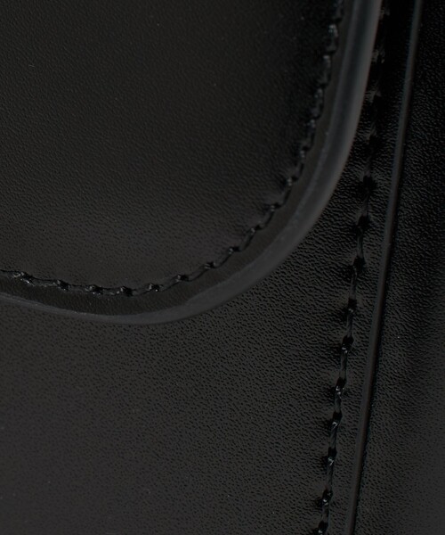 UNITED ARROWS（ユナイテッドアローズ）の「フラップ コンパートメント ショルダーバッグ（ショルダーバッグ・レディース・オフホワイト/ブラック・FREE）」の14枚目の写真