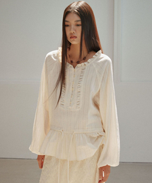 OURO（アウロ）の「PRAIRIE LACE BLOUSE [ CREAM ]（シャツ/ブラウス）」