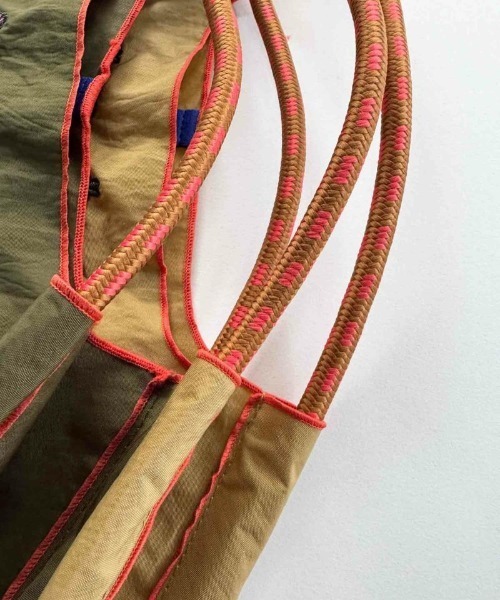 PICCIN（ピッチン）の「[Ball&Chain]shopping bag-Ryu Ambe HONY&BEAR(L)（エコバッグ/サブバッグ・レディース・ベージュ/カーキ・L）」の9枚目の写真