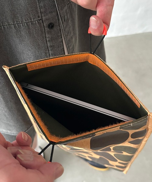 WEEKEND(ER)(ウィークエンダー)の「【WEEKEND(ER)/ウィークエンダー】TYPC CASE26SS/ティーワイピーシーケース26エスエス/ユニセックス/【WEB限定】(バックパック/リュック・メンズ・ベージュ/グレー・フリー)」の14枚目の写真