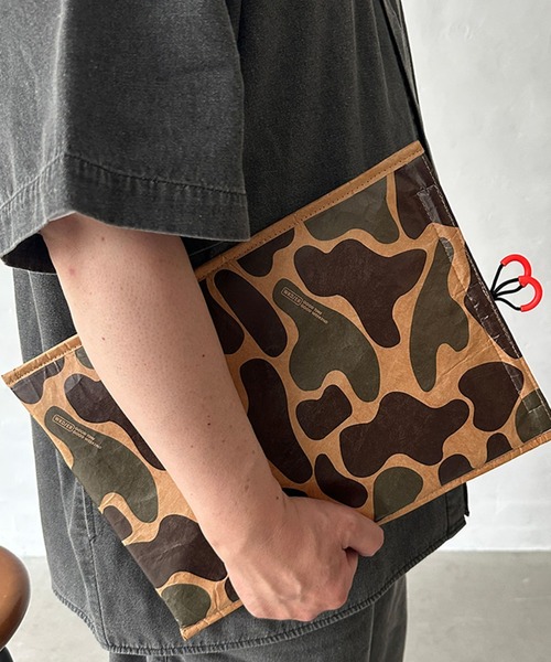 WEEKEND(ER)(ウィークエンダー)の「【WEEKEND(ER)/ウィークエンダー】TYPC CASE26SS/ティーワイピーシーケース26エスエス/ユニセックス/【WEB限定】(バックパック/リュック・メンズ・ベージュ/グレー・フリー)」の13枚目の写真