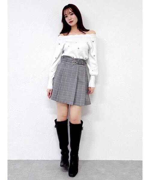 dazzlin(ダズリン)の「オフショルスカラップハートニット(ニット/セーター・レディース・ピンク/レッド/ネイビー/ミント/オフホワイト・FREE)」の15枚目の写真