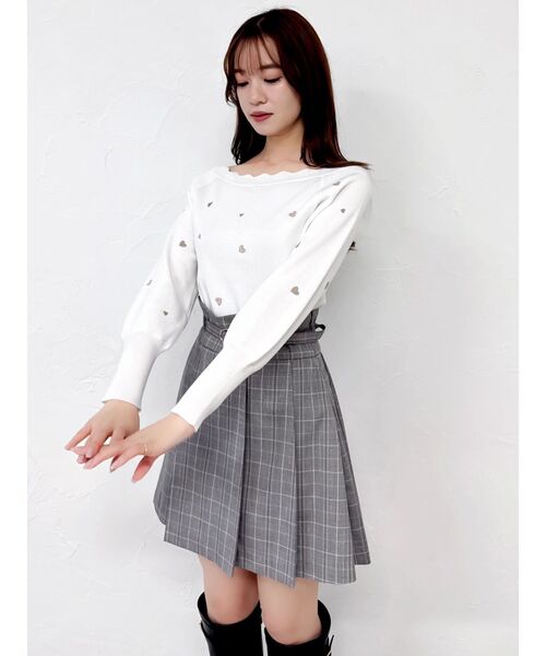 dazzlin(ダズリン)の「オフショルスカラップハートニット(ニット/セーター・レディース・ピンク/レッド/ネイビー/ミント/オフホワイト・FREE)」の18枚目の写真