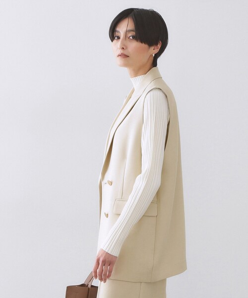 OPAQUE.CLIP（オペークドットクリップ）の「金ボタンダブルブレストテーラードジレ/セットアップ対応【洗える】《S～LL》（ベスト・レディース・ネイビー/ライトベージュ・40/38/36/42）」の18枚目の写真