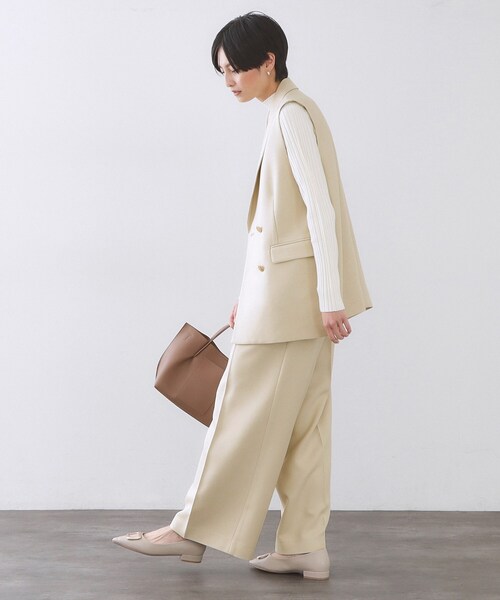 OPAQUE.CLIP（オペークドットクリップ）の「金ボタンダブルブレストテーラードジレ/セットアップ対応【洗える】《S～LL》（ベスト・レディース・ネイビー/ライトベージュ・40/38/36/42）」の16枚目の写真