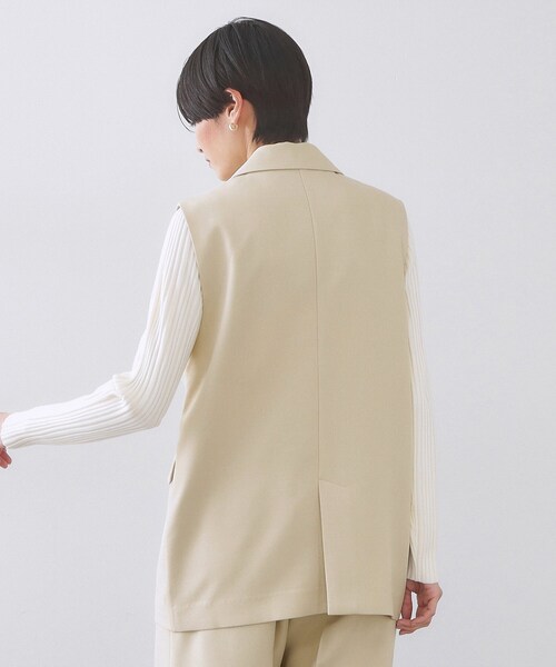 OPAQUE.CLIP（オペークドットクリップ）の「金ボタンダブルブレストテーラードジレ/セットアップ対応【洗える】《S～LL》（ベスト・レディース・ネイビー/ライトベージュ・40/38/36/42）」の7枚目の写真