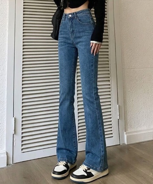 SHEPP(シープ)の「【26年春新作】ストレッチフレアデニムパンツ(デニムパンツ・レディース・ブラック/ライトブルー/ブルー/ブルー系・M/L)」の4枚目の写真