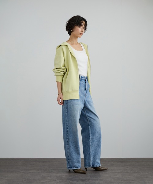 SALON adam et rope'(サロン アダム エ ロペ)の「クレープスウェットライクジップパーカー(パーカー・レディース・グリーン系その他/オフホワイト/チャコールグレー・FREE)」の6枚目の写真