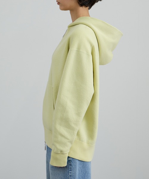 SALON adam et rope'(サロン アダム エ ロペ)の「クレープスウェットライクジップパーカー(パーカー・レディース・グリーン系その他/オフホワイト/チャコールグレー・FREE)」の17枚目の写真