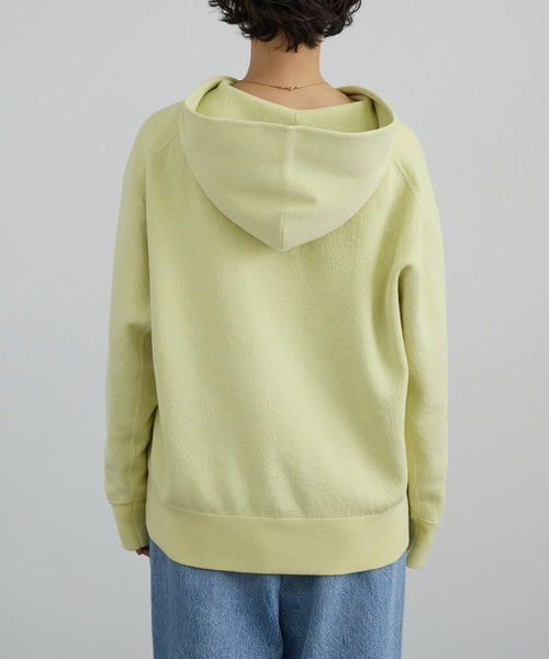 SALON adam et rope'(サロン アダム エ ロペ)の「クレープスウェットライクジップパーカー(パーカー・レディース・グリーン系その他/オフホワイト/チャコールグレー・FREE)」の18枚目の写真