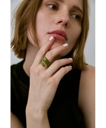 un/neu（アンノイ）の「ボリュームレイヤードリング / クリアカラーリング（リング）」