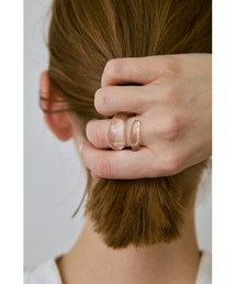 un/neu（アンノイ）の「ボリュームレイヤードリング / クリアカラーリング（リング）」