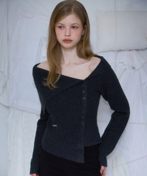 ROSEFRANTZ（ロゼフランツ）の「Unbalance Collar Button Knit [Charcoal]（ニット/セーター）」