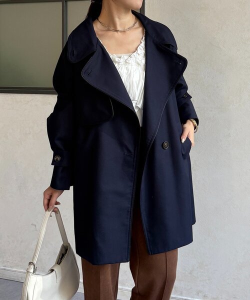 Thevon（ゼボン）の「パイピングミドルトレンチコート（トレンチコート・レディース・ベージュ/ネイビー・FREE）」の5枚目の写真