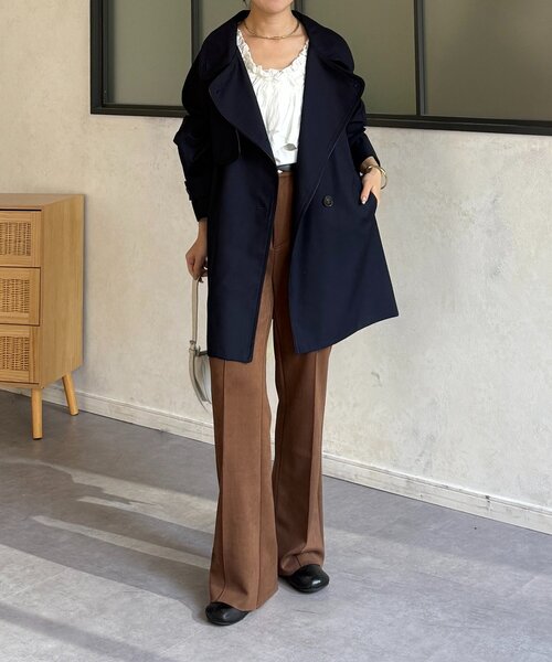 Thevon（ゼボン）の「パイピングミドルトレンチコート（トレンチコート・レディース・ベージュ/ネイビー・FREE）」の8枚目の写真