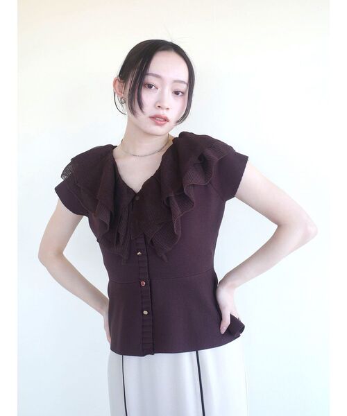 LAGUNAMOON(ラグナムーン)の「メッシュフリルペプラムニットプルオーバー 【夏服】【半袖】【シアートップス】(ニット/セーター・レディース・ブラウン/ホワイト/ブルー・FREE)」の5枚目の写真