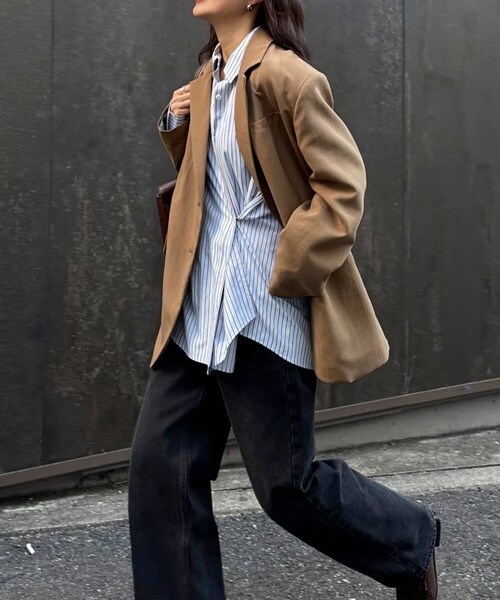 fredy emue（フレディエミュ）の「リネン混ラチネオーバージャケット（テーラードジャケット・レディース・ベージュ/ブラウン・38）」の5枚目の写真