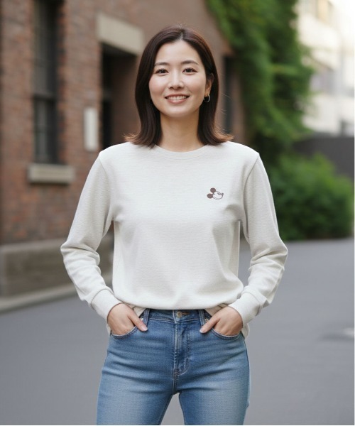 Disney(ディズニー)の「【DISNEY/ディズニー】ミッキーマウス/ミニーマウスプリントロングスリーブTシャツ(Mickey Mouse/Minnie Mouse)(Tシャツ/カットソー・レディース・スミクロ/オフホワイト/ネイビー/オートミール・LARGE/MEDIUM)」の14枚目の写真