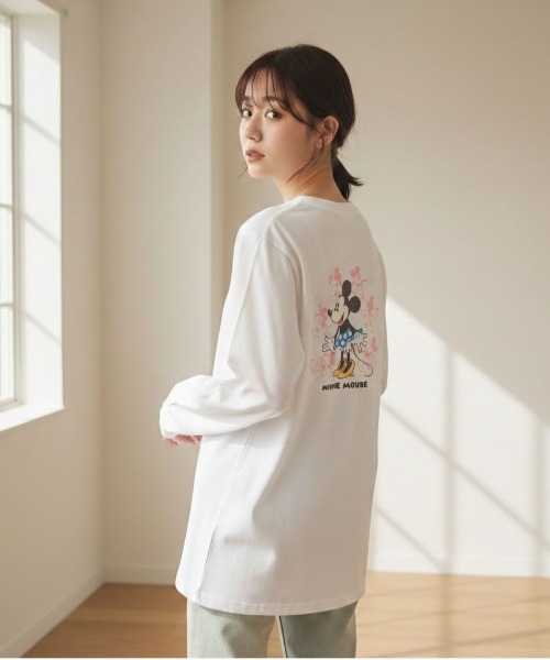 Disney(ディズニー)の「【DISNEY/ディズニー】ミッキーマウス/ミニーマウスプリントロングスリーブTシャツ(Mickey Mouse/Minnie Mouse)(Tシャツ/カットソー・レディース・スミクロ/オフホワイト/ネイビー/オートミール・LARGE/MEDIUM)」の19枚目の写真